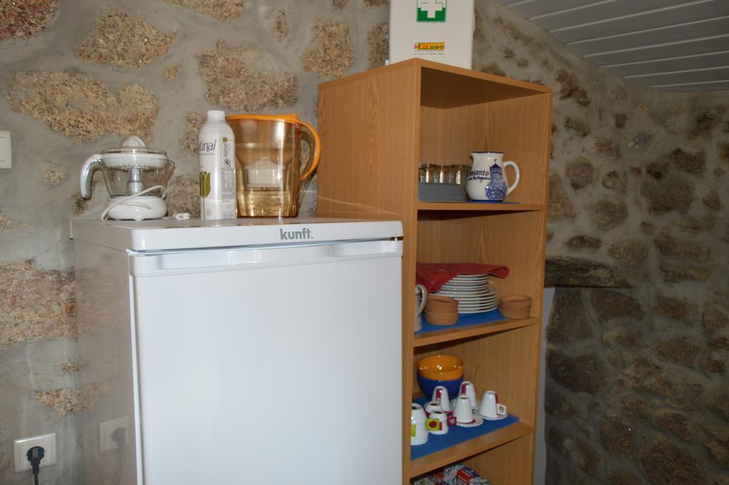Casa De Amigos Apartment Monsanto Luaran gambar