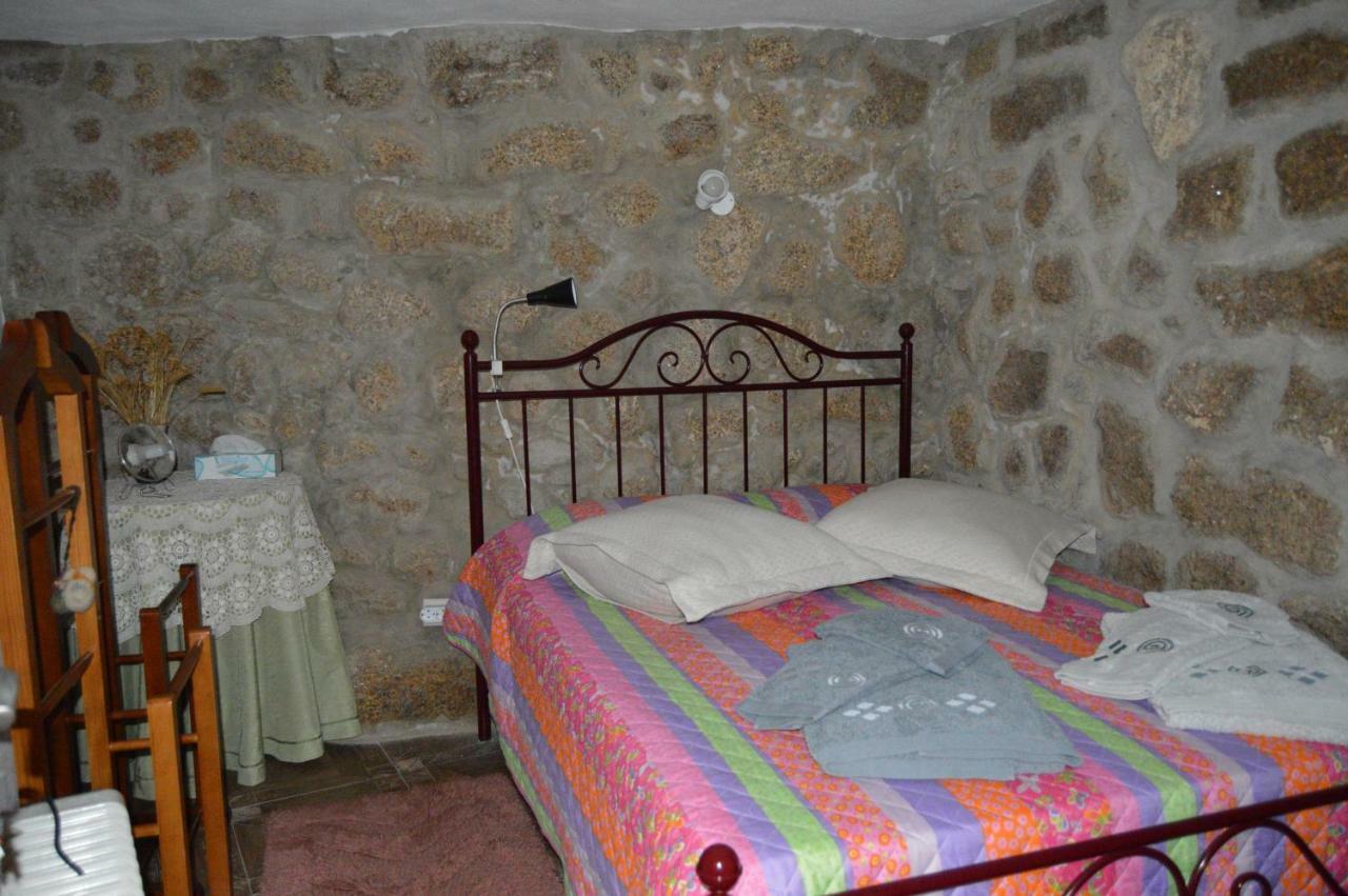 Casa De Amigos Apartment Monsanto Luaran gambar